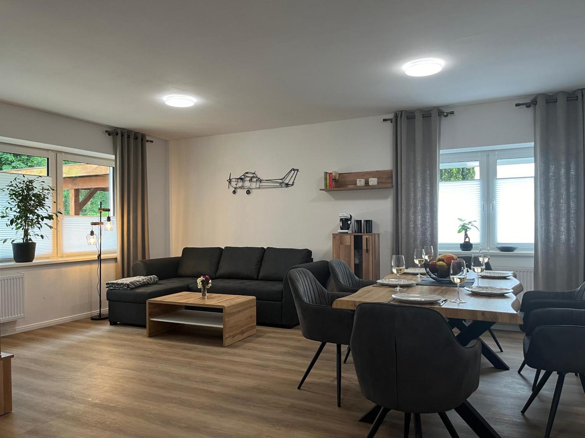 Fewo Cessna, Elegante Wohnung, 2 Schlafzimmer, Ueberdachte Terrasse Cloppenburg Luaran gambar
