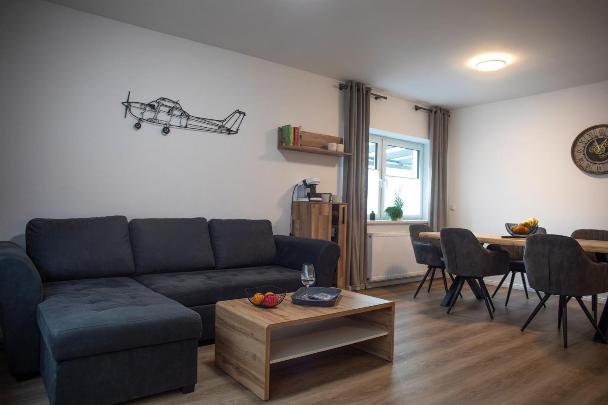 Fewo Cessna, Elegante Wohnung, 2 Schlafzimmer, Ueberdachte Terrasse Cloppenburg Luaran gambar